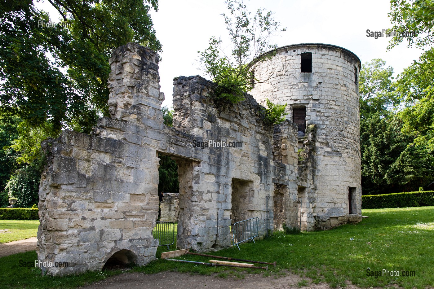 ABBAYE SAINT PIERRE DU FOSSE, SAINT MAUR DES FOSSES (94), FRANCE, EUROPE 