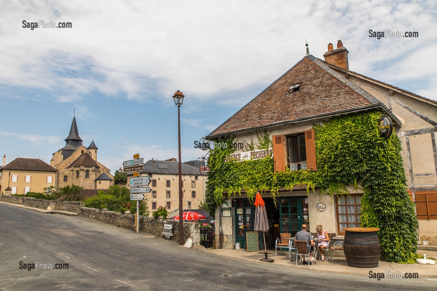 AUBERGE DES PECHEURS, VILLAGE DE LA CELLE DUNOISE, (23) CREUSE, NOUVELLE AQUITAINE, FRANCE 