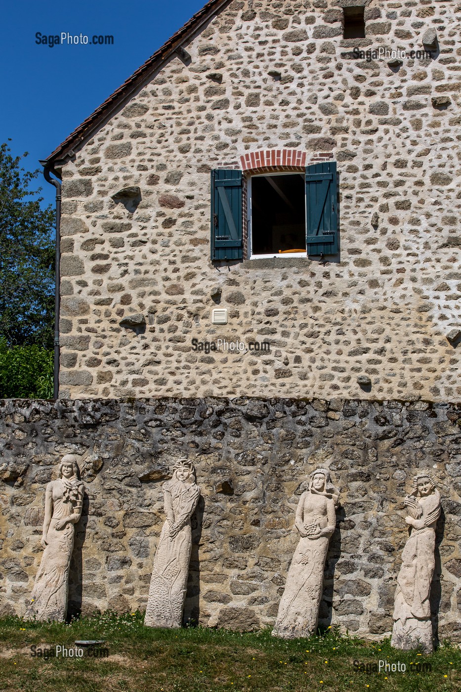 SCULPTURES, MAISON DU SCULPTEUR FRANCOIS MICHAUD, MASGOT, (23) CREUSE, LIMOUSIN, NOUVELLE AQUITAINE, FRANCE 