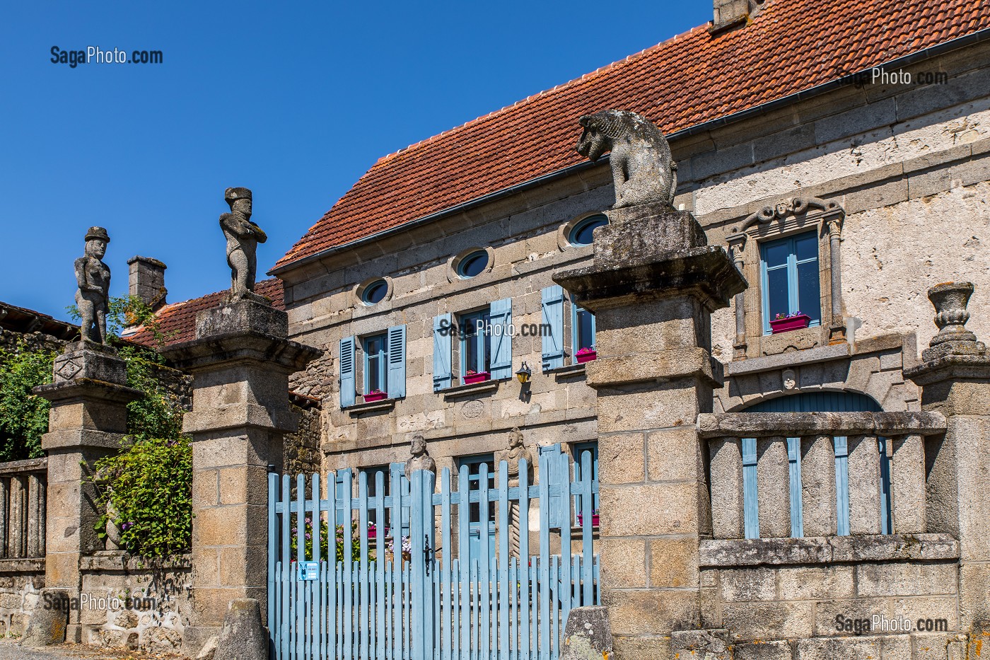 SCULPTURES, MAISON DU SCULPTEUR FRANCOIS MICHAUD, MASGOT, (23) CREUSE, LIMOUSIN, NOUVELLE AQUITAINE, FRANCE 