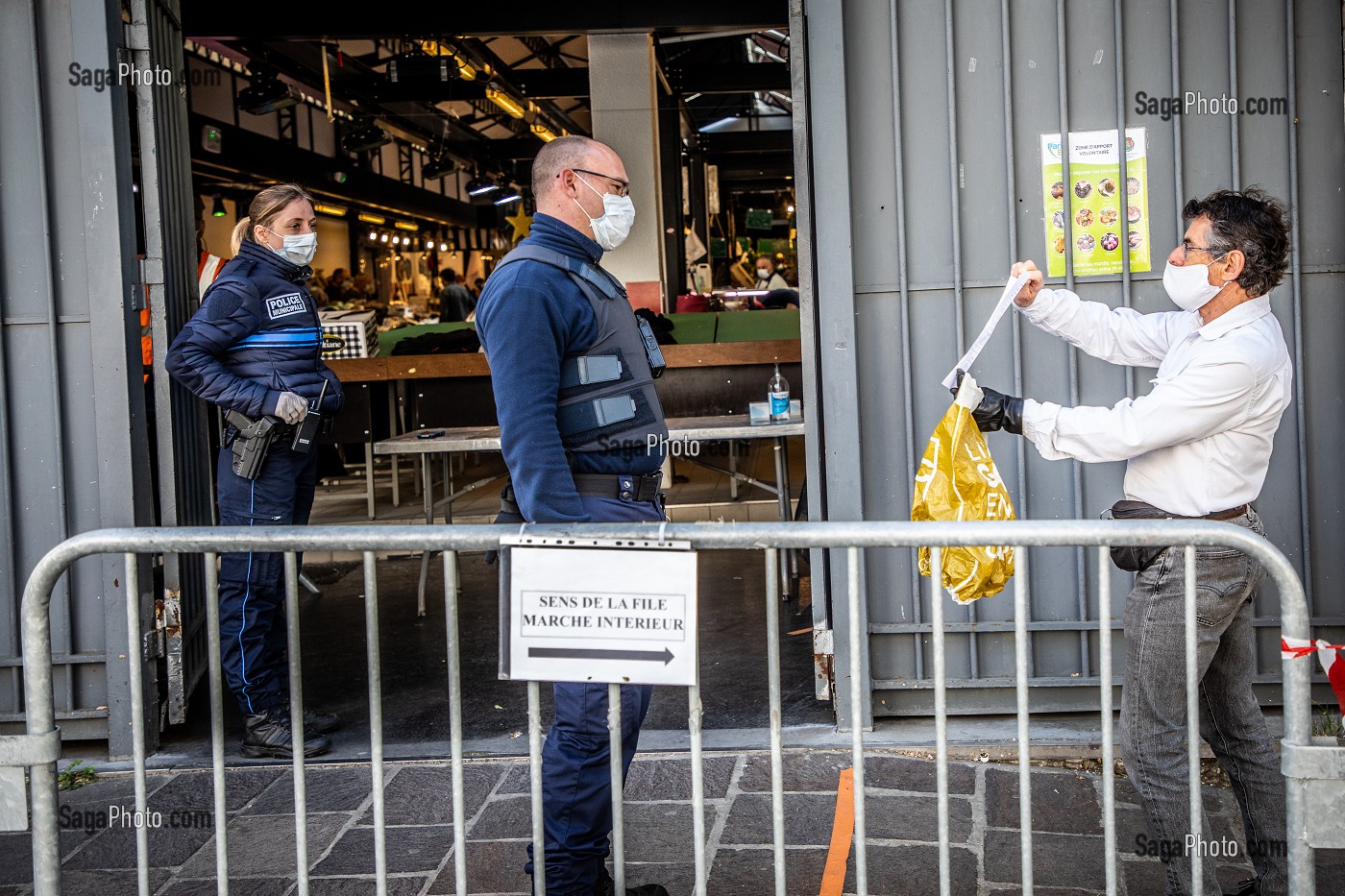 MARCHE DOMINICAL EMILE BERTRAND A SAINT MAURICE  VAL DE MARNE, IL DE FRANCE, FRANCE, EUROPE. 