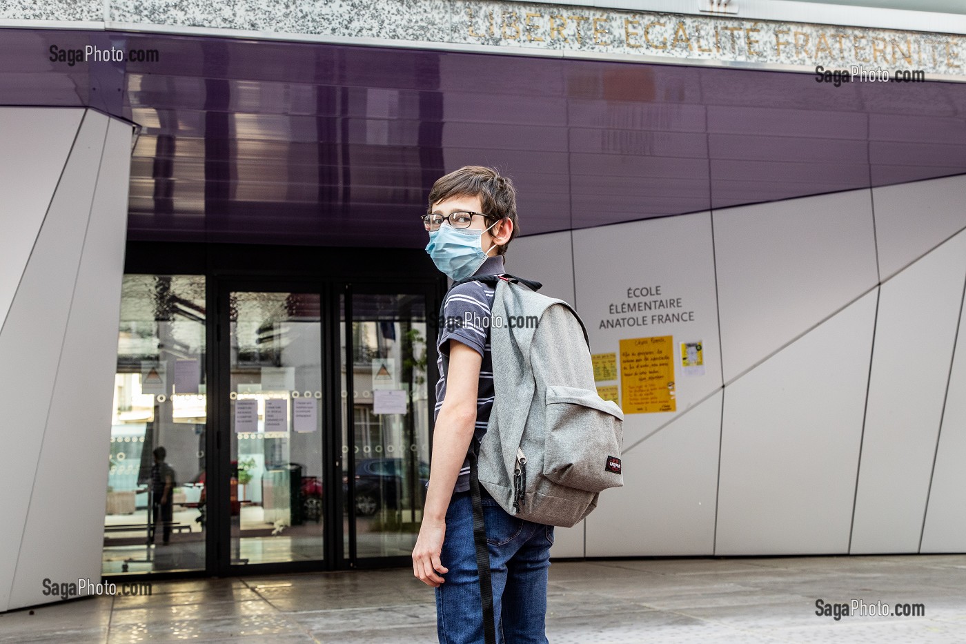 ILLUSTRATION RETOUR A L'ECOLE, RENTREE SCOLAIRE APRES CONFINEMENT LORS DU CONFINEMENT DE LA PANDEMIE DU COVID 19, CHARENTON LE PONT, ILE DE FRANCE, FRANCE, EUROPE 