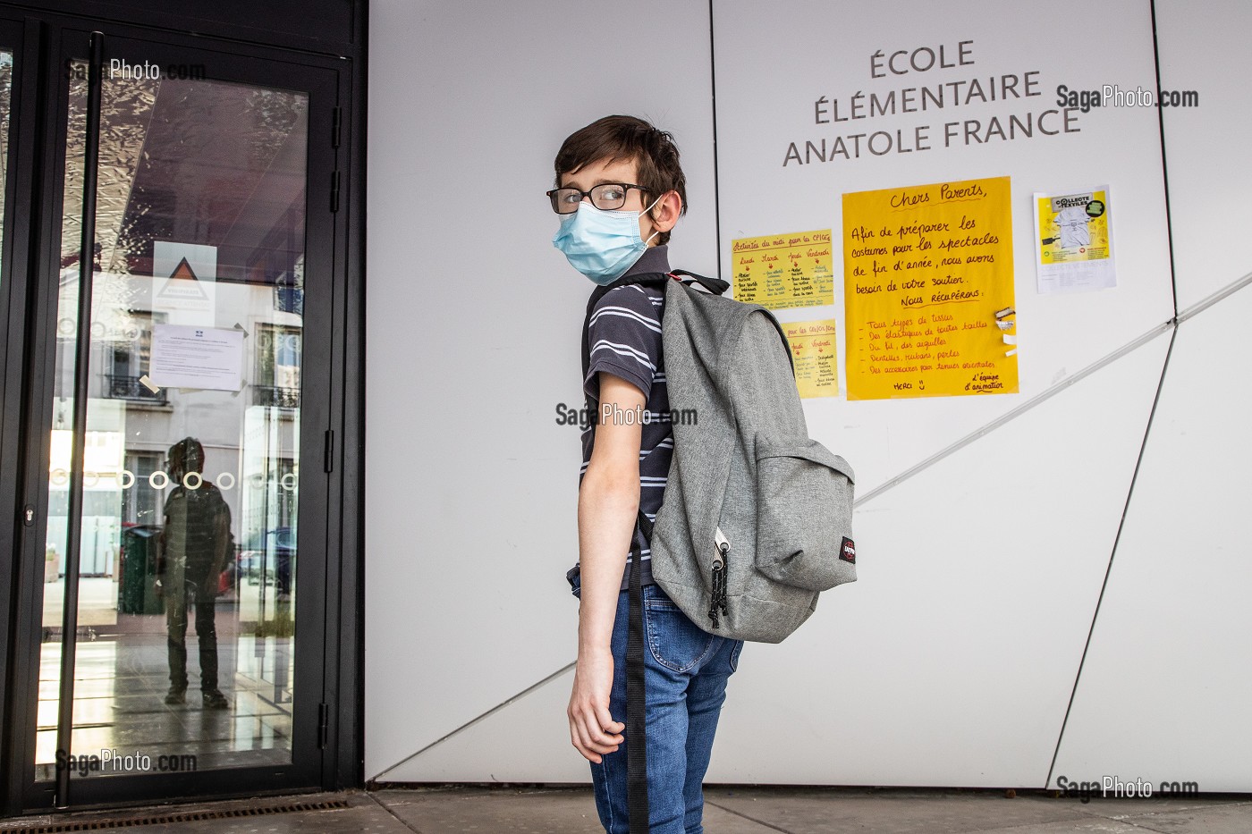 ILLUSTRATION RETOUR A L'ECOLE, RENTREE SCOLAIRE APRES CONFINEMENT LORS DU CONFINEMENT DE LA PANDEMIE DU COVID 19, CHARENTON LE PONT, ILE DE FRANCE, FRANCE, EUROPE 