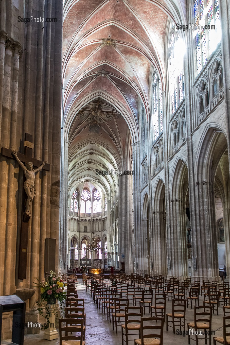 CHOEUR GOTHIQUE DE LA CATHEDRALE SAINT ETIENNE, AUXERRE, YONNE, BOURGOGNE, FRANCE 