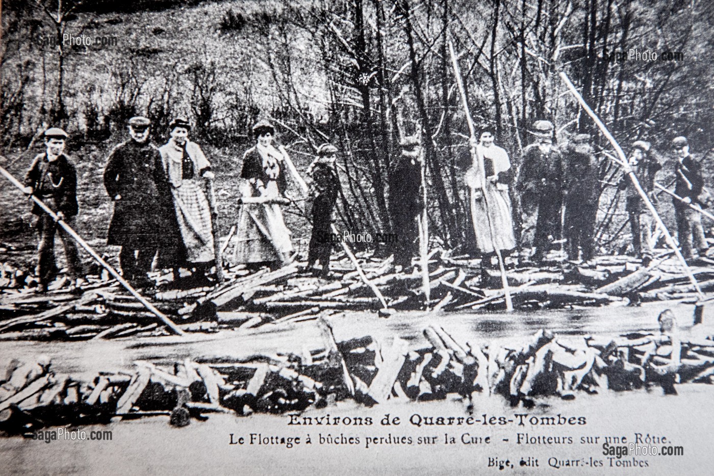 CARTE POSTALES ANCIENNE ILLUSTRANT LES FLOTTEURS ET LE FLOTTAGE DU BOIS, SALLES DEDIEES AU FLOTTAGE DU BOIS, MUSEE ROMAIN ROLLAND, CLAMECY, NIEVRE, BOURGOGNE, FRANCE 