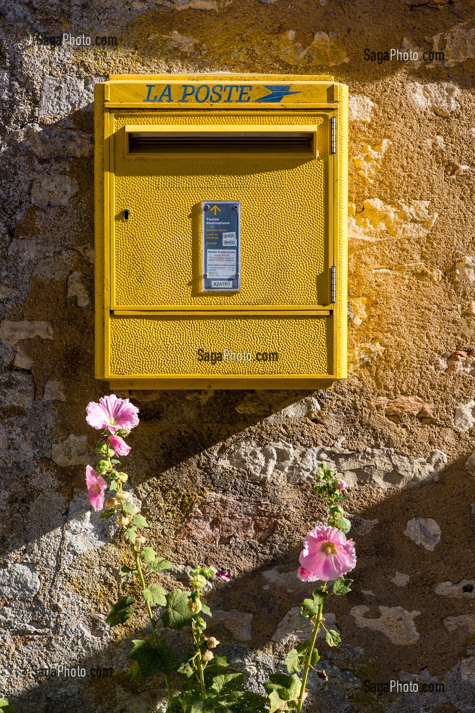 ILLUSTRATION BOITE AUX LETTRES, VEZELAY, YONNE, BOURGOGNE, FRANCE 