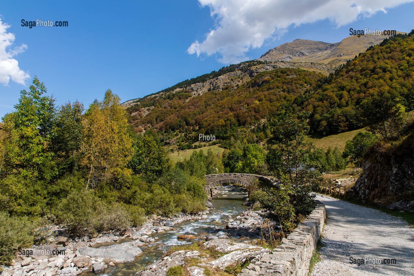 CIRQUE DE GAVARNIE AU PATRIMOINE MONDIAL DE L'UNESCO, GAVARNIE, HAUTES PYRENEES, MIDI PYRENEES, OCCITANIE, FRANCE 