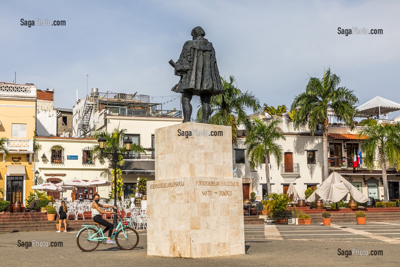 STATUE NICOLAS DE OVANDO, FONDATEUR DE LA VILLE DE SAINT DOMINGUE, QUARTIER COLONIAL ENREGISTRE AU PATRIMOINE MONDIAL DE L'UNESCO, SAINT DOMINGUE, SANTO DOMINGO, REPUBLIQUE DOMINICAINE 