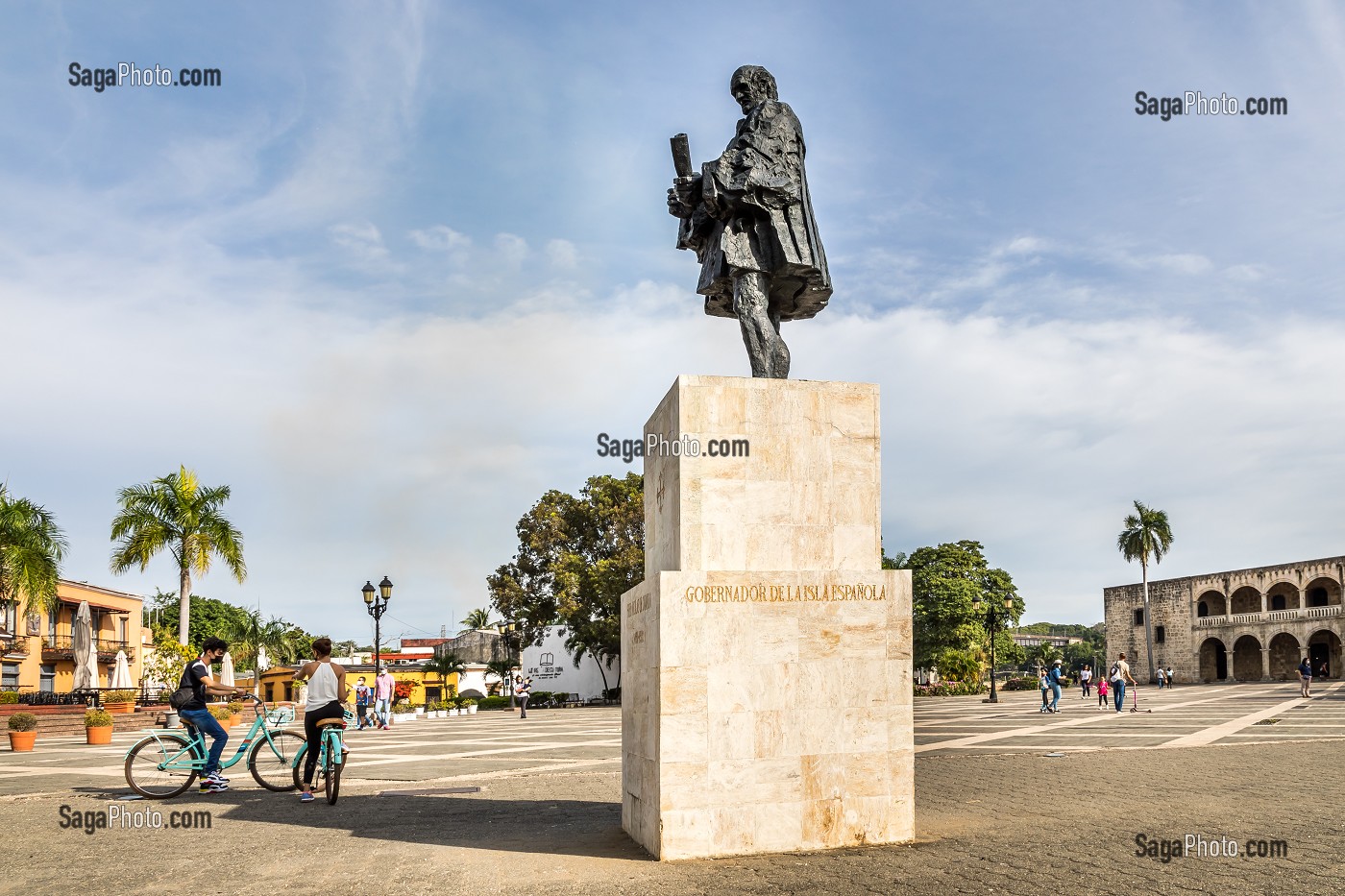 STATUE NICOLAS DE OVANDO, FONDATEUR DE LA VILLE DE SAINT DOMINGUE, QUARTIER COLONIAL ENREGISTRE AU PATRIMOINE MONDIAL DE L'UNESCO, SAINT DOMINGUE, SANTO DOMINGO, REPUBLIQUE DOMINICAINE 