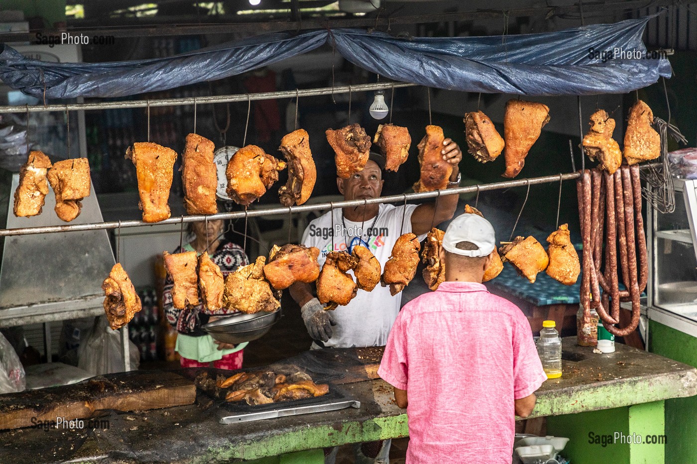 MARCHAND DE PORC SECHE, CONCEPCION DE LA VEGA, REPUBLIQUE DOMINICAINE 