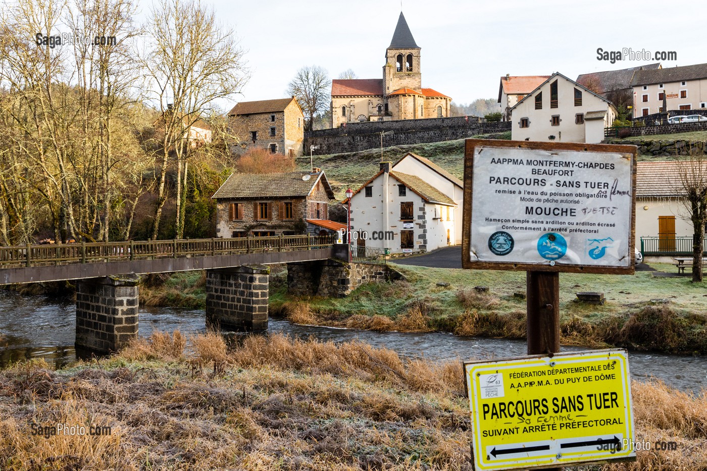 PARCOURS DE PECHE A LA MOUCHE NO KILL, SANS TUER, VILLAGE DE MONTFERMY AU BORD DE LA RIVIERE SIOULE, (63) PUY DE DOME, AUVERGNE 