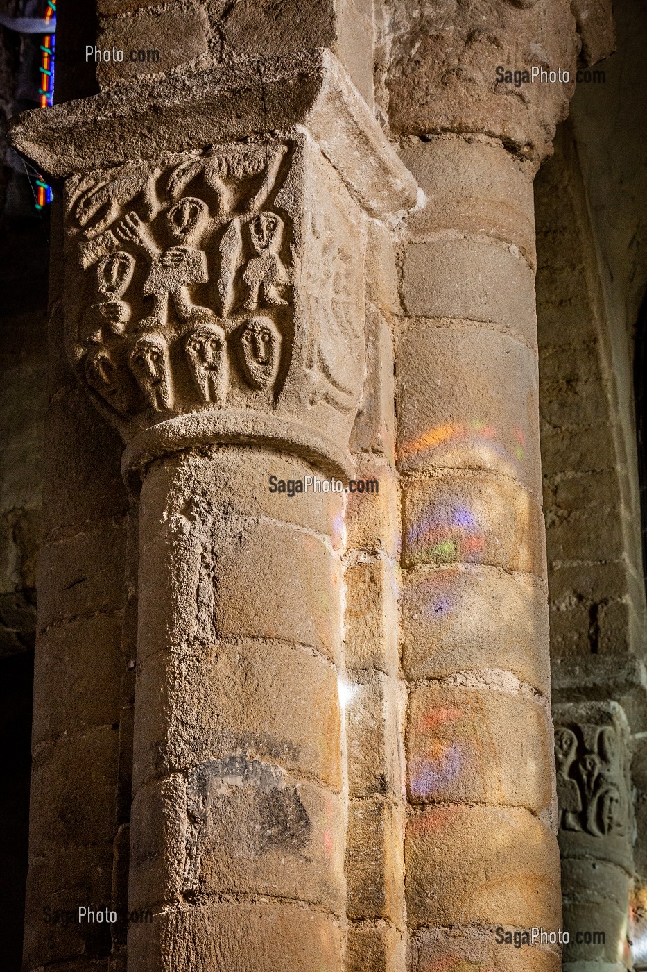 CHAPITEAUX DE L’EGLISE DE BIOLLET, (63) PUY DE DOME, AUVERGNE 