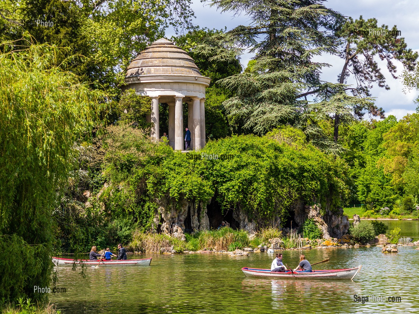 LAC ET ROTONDE, LAC DAUMESNIL, BOIS DE VINCENNES, PARIS, ILE DE FRANCE, FRANCE, EUROPE 