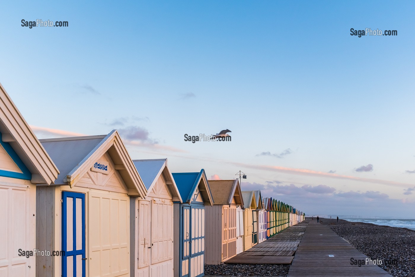 CHEMIN DE PLANCHES, PLAGE DE CAYEUX SUR MER, SOMME, PICARDIE, HAUT DE FRANCE, FRANCE, EUROPE 