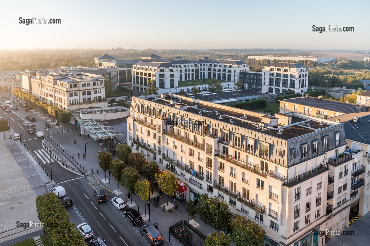 GARE RER VAL D'EUROPE, PLACE D'ARIANE, CHESSY, VAL D'EUROPE, MARNE LA VALLEE, SEINE ET MARNE (77), FRANCE, EUROPE 