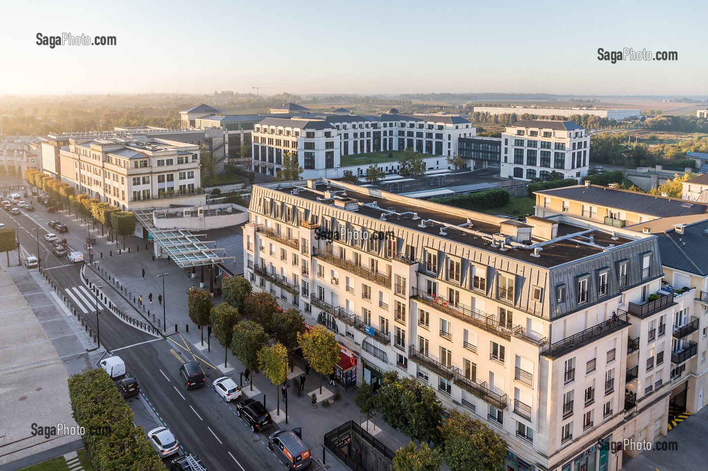 GARE RER VAL D'EUROPE, PLACE D'ARIANE, CHESSY, VAL D'EUROPE, MARNE LA VALLEE, SEINE ET MARNE (77), FRANCE, EUROPE 