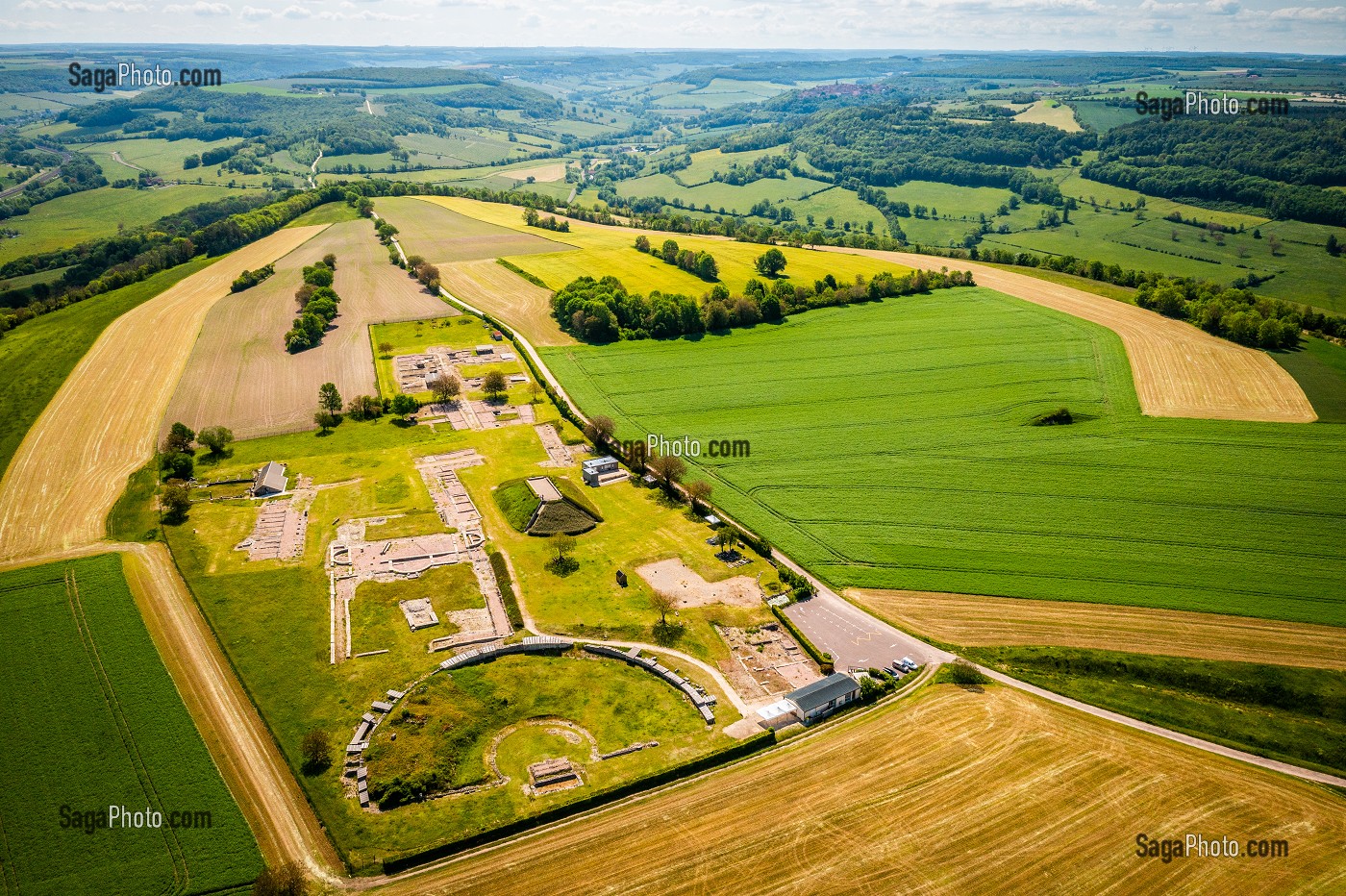 VESTIGE DE LA VILLE GALLO ROMAINE, ALISE SAINTE REINE, ALESIA, (21) COTE-D'OR, BOURGOGNE, FRANCE 
