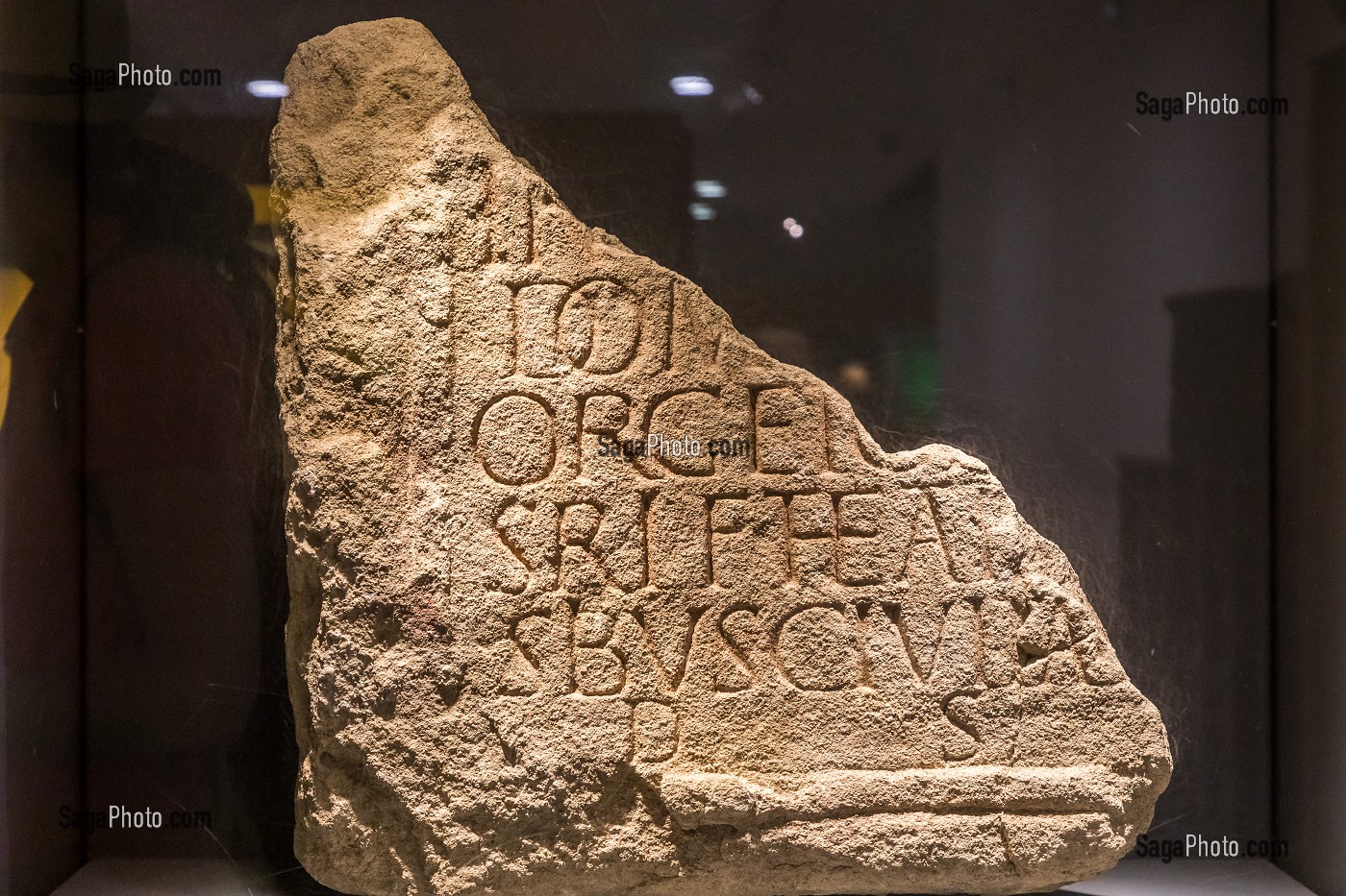LA DEDICACE DU THEATRE, MUSEE D'ARCHEOLOGIE, JUBLAINS, (53) MAYENNE, PAYS DE LA LOIRE 
