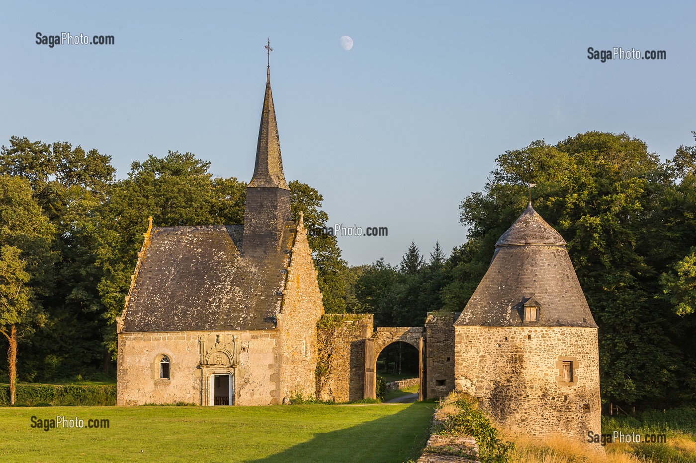 CHATEAU DE BOURGON, MONTOURTIER, (53) MAYENNE, PAYS DE LA LOIRE 