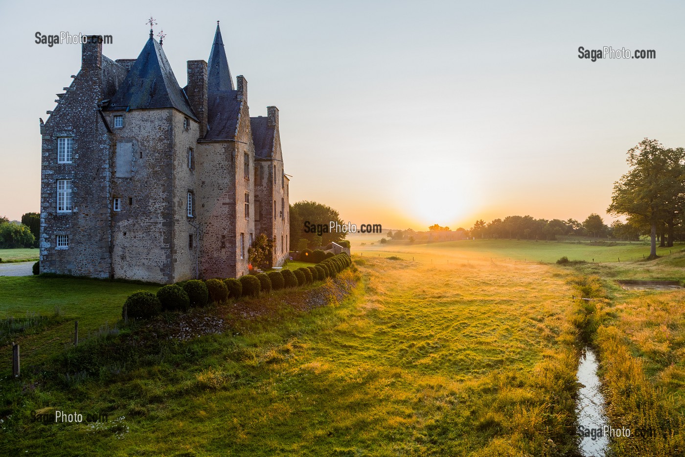 CHATEAU DE BOURGON, MONTOURTIER, (53) MAYENNE, PAYS DE LA LOIRE 