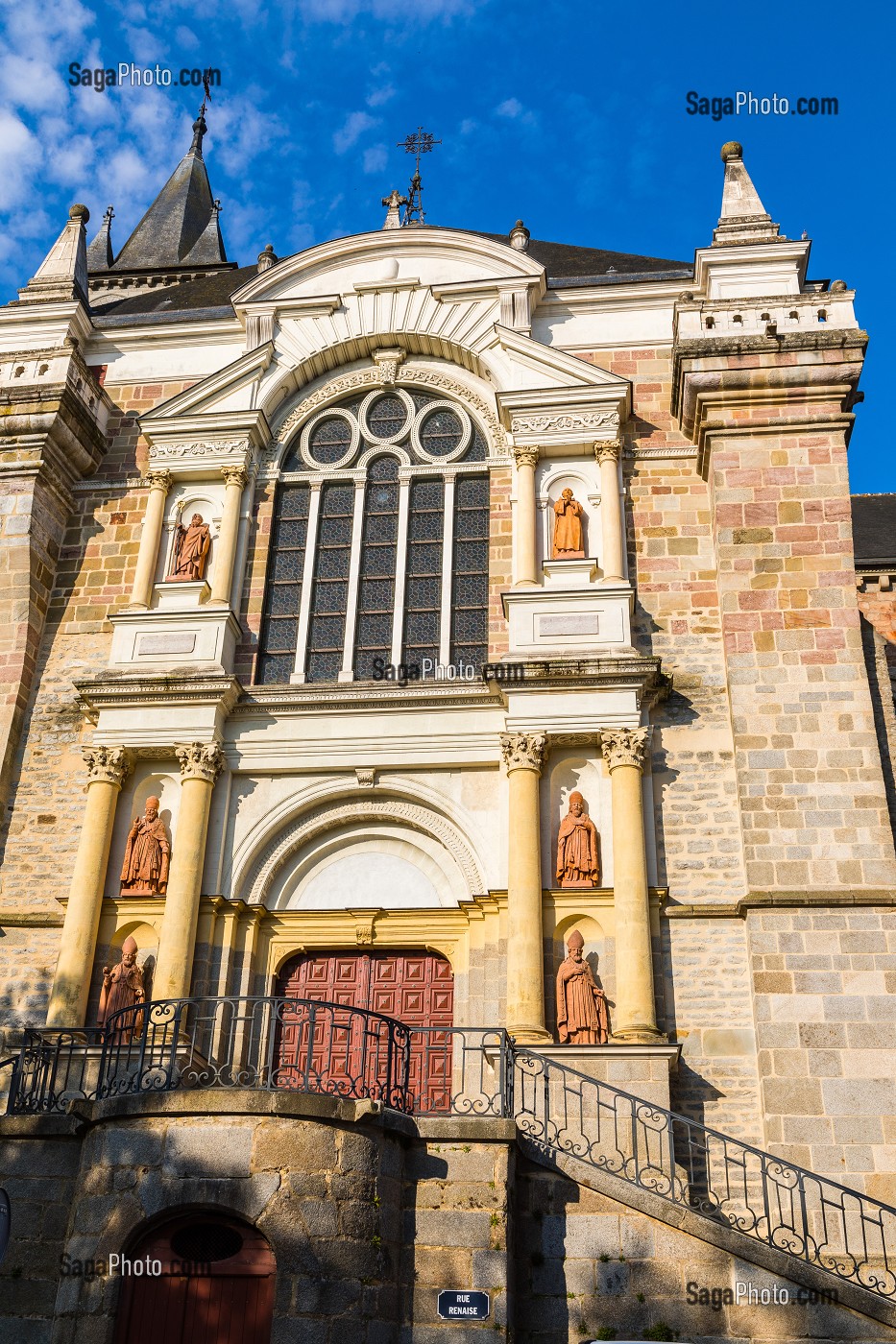 EGLISE SAINT VENERAND, LAVAL, (53) MAYENNE, PAYS DE LA LOIRE 