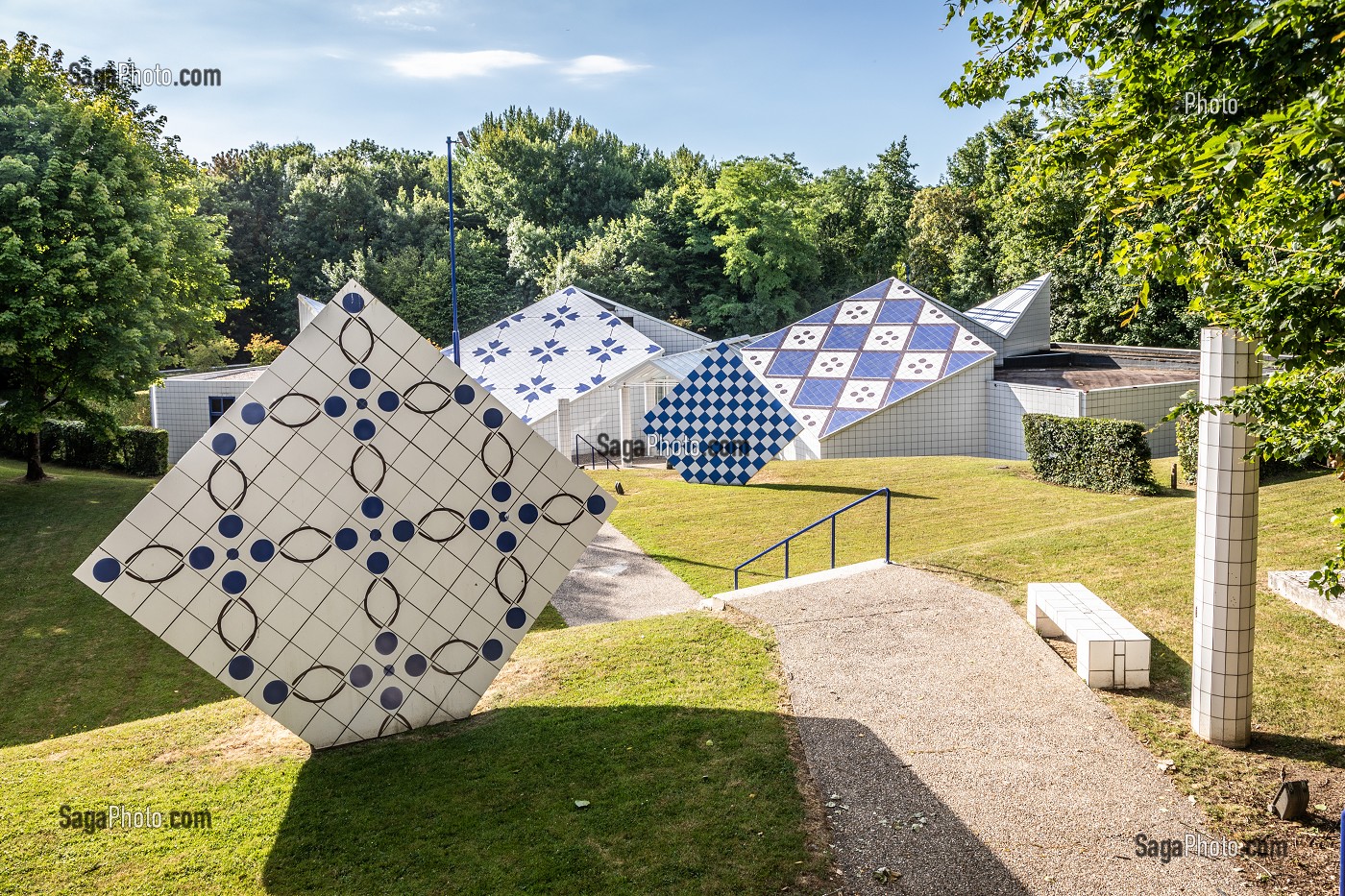 MUSEE DE LA CERAMIQUE, DESVRES, (62) PAS-DE-CALAIS, FRANCE 