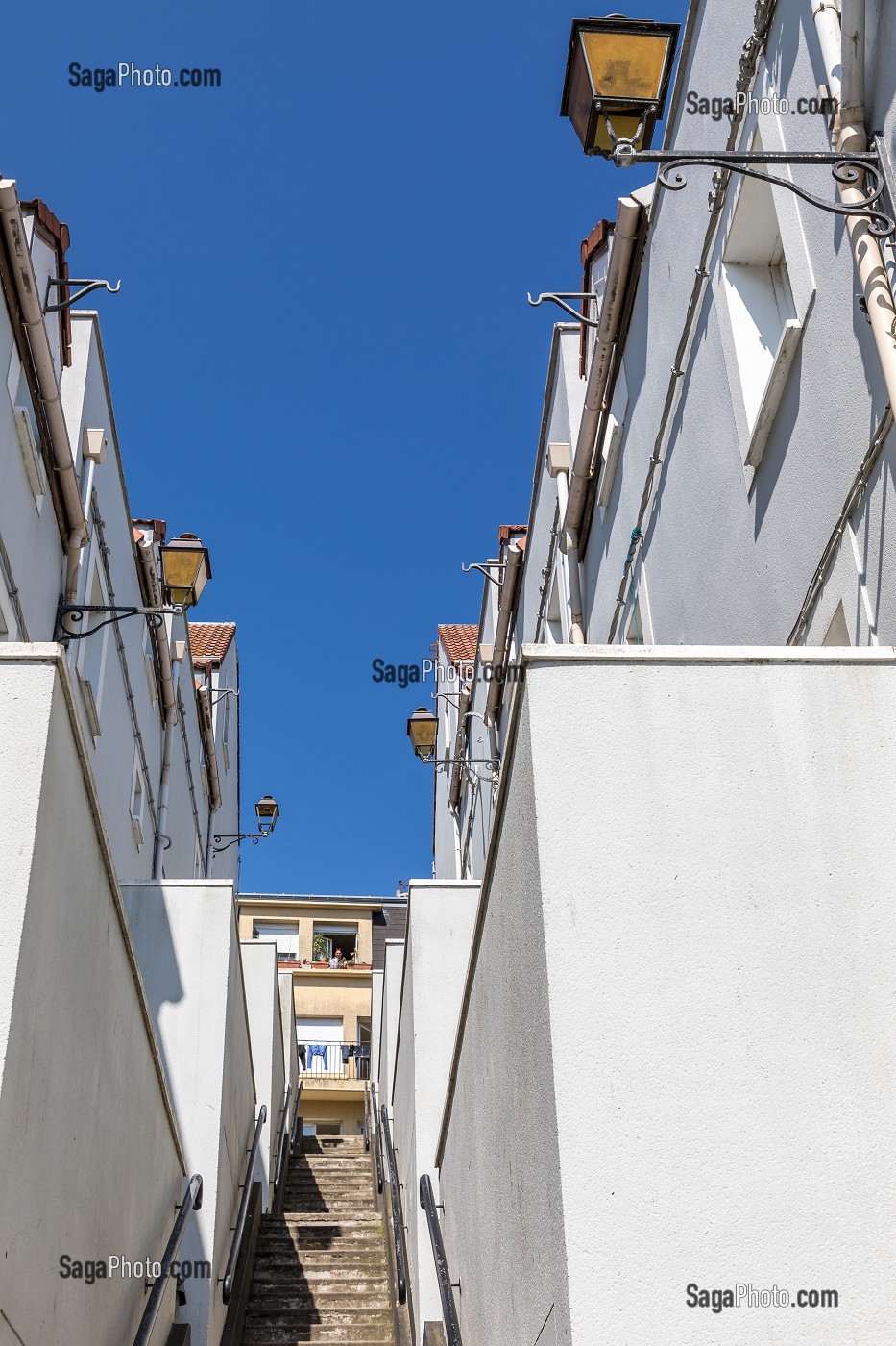 RUE DU MACHICOULIS, BOULOGNE SUR MER, (62) PAS-DE-CALAIS, FRANCE 