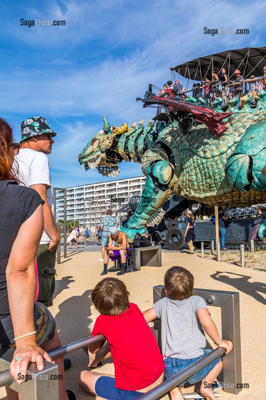 DRAGON DE CALAIS, DIGUE GASTON BERTHE, PLAGE DE CALAIS, CALAIS, (62) PAS-DE-CALAIS, FRANCE 