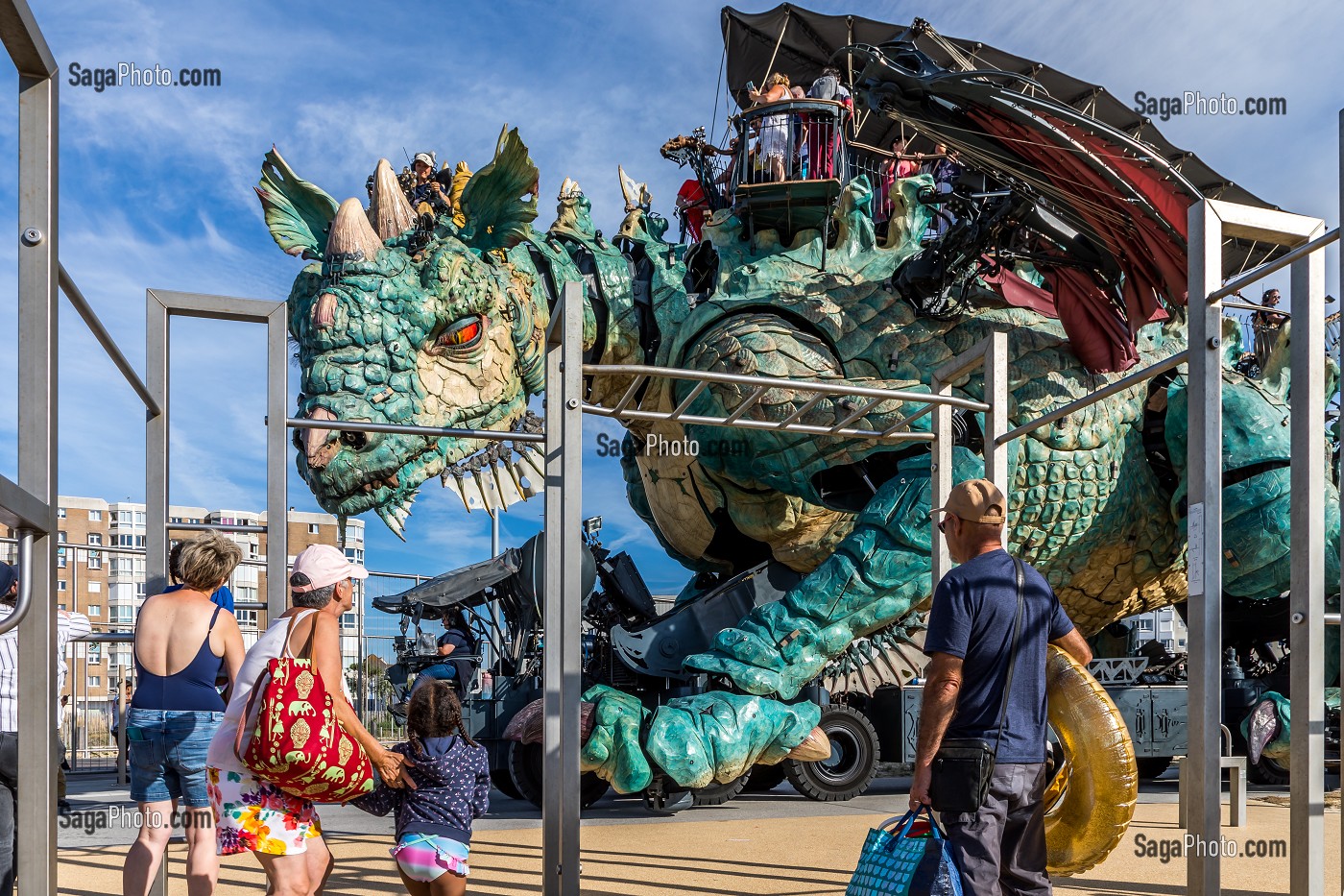 DRAGON DE CALAIS, DIGUE GASTON BERTHE, PLAGE DE CALAIS, CALAIS, (62) PAS-DE-CALAIS, FRANCE 