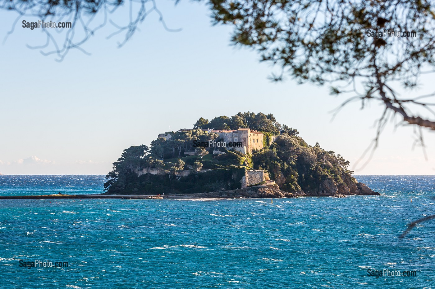 FORT DE BREGANCON, RESIDENCE DES PRESIDENTS DE LA REPUBLIQUE, BORMES LES MIMOSAS 