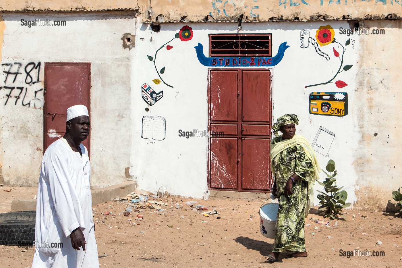BOUTIQUE DE PHOTOGRAPHIE, COMMUNE DE MPAL, SENEGAL, AFRIQUE DE L'OUEST 