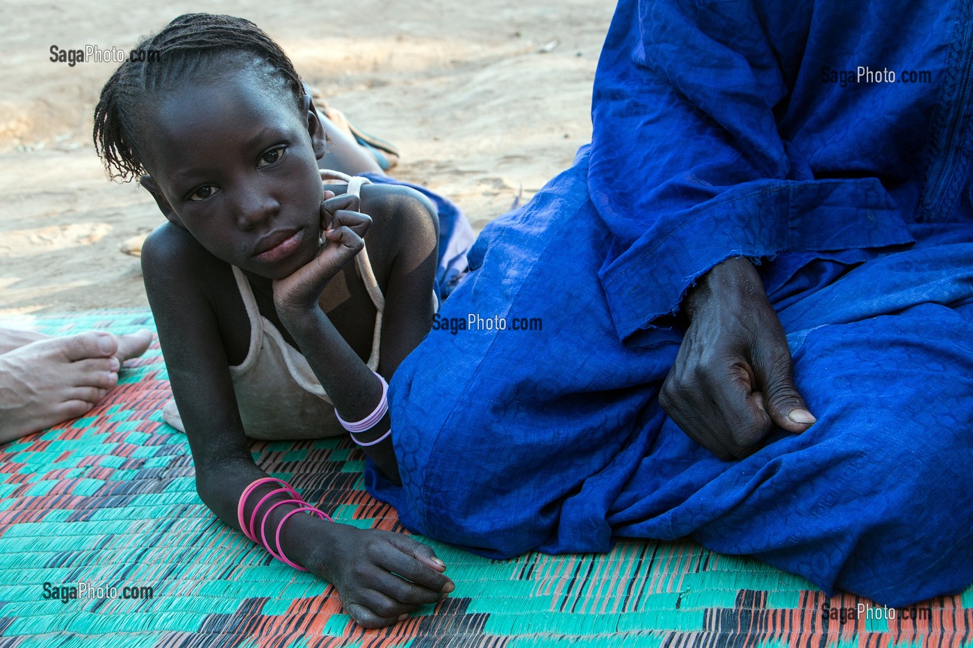 PETITE FILLE DU CHEF DU VILLAGE TOUCOULEUR DE DEGUEMBERE, PROVINCE DE FANAYE DIERI, SENEGAL, AFRIQUE DE L'OUEST 