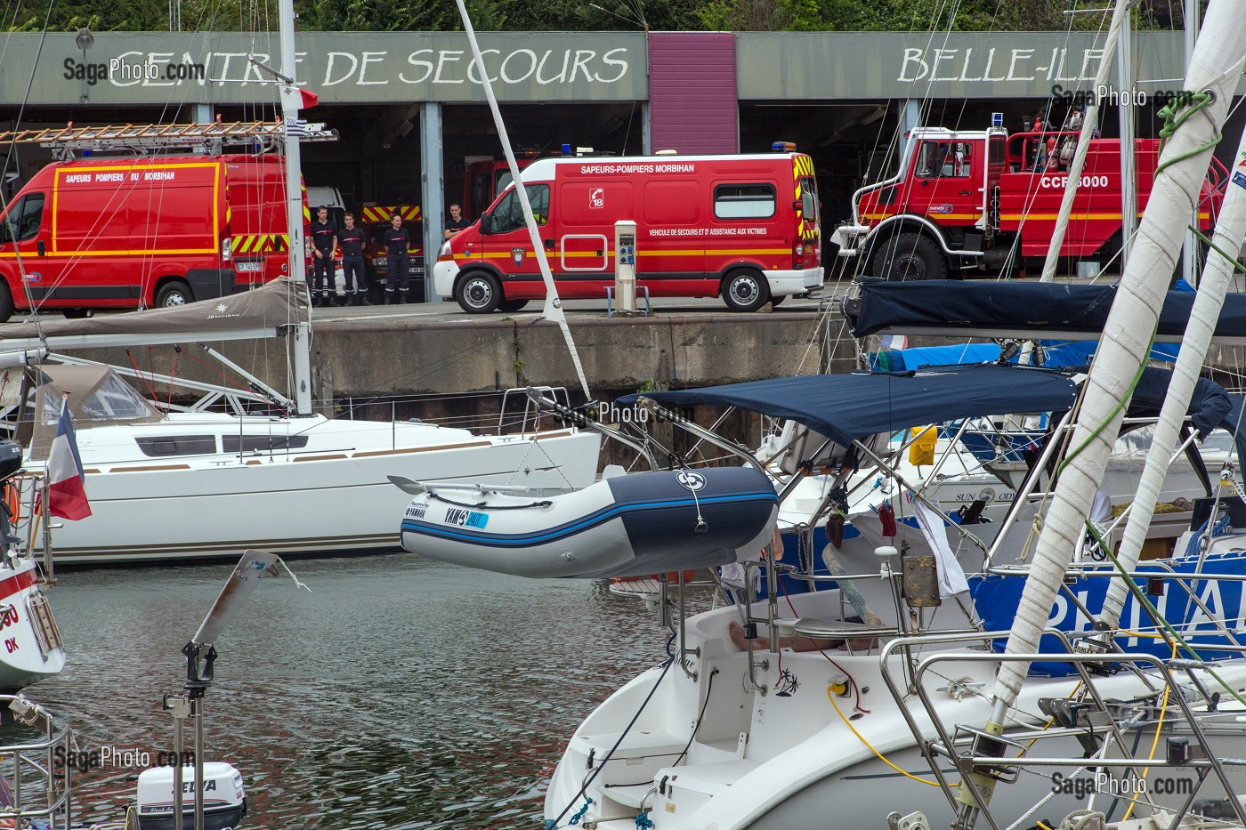 CENTRE DE SECOURS DES SAPEURS-POMPIERS DEVANT LE PORT, LE PALAIS, BELLE-ILE-EN-MER, MORBIHAN (56), FRANCE 