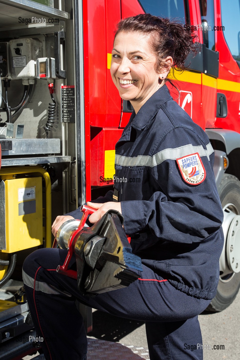 ADJUDANT BRIGITTE BEAUFARON, CENTRE D'INTERVENTION ET DE SECOURS DE AUTUN, CASERNE DES SAPEURS-POMPIERS, SAONE-ET-LOIRE (71), FRANCE 