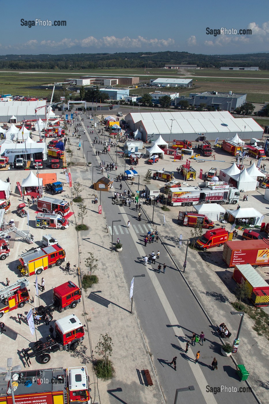 EXPOSITION DE MATERIELS ET CAMIONS, CONGRES NATIONAL DES SAPEURS-POMPIERS DE FRANCE, AVIGNON (84), FRANCE 