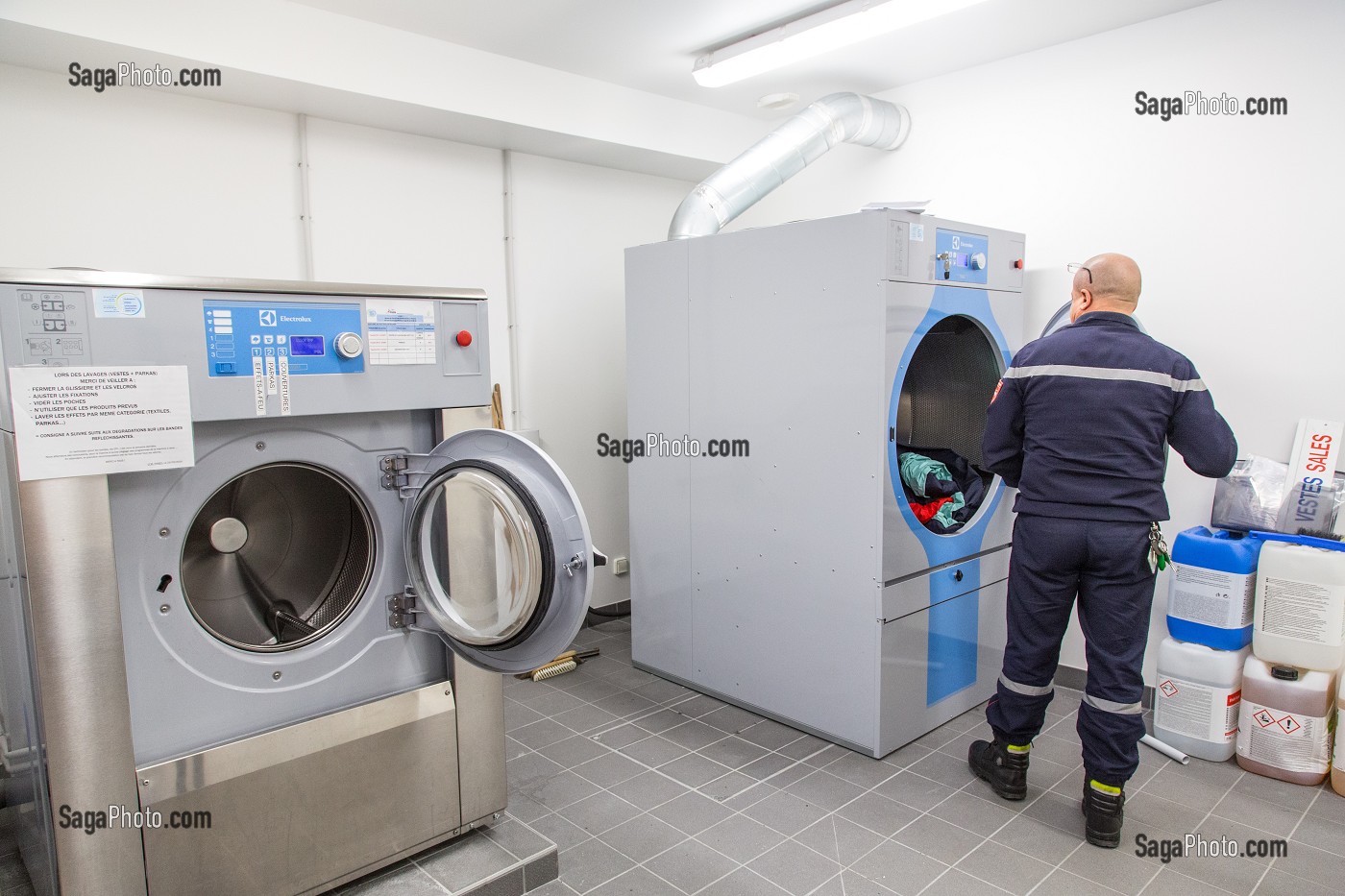 LAVERIE, CENTRE DE SECOURS PRINCIPAL DE CHARTRES (28), FRANCE 
