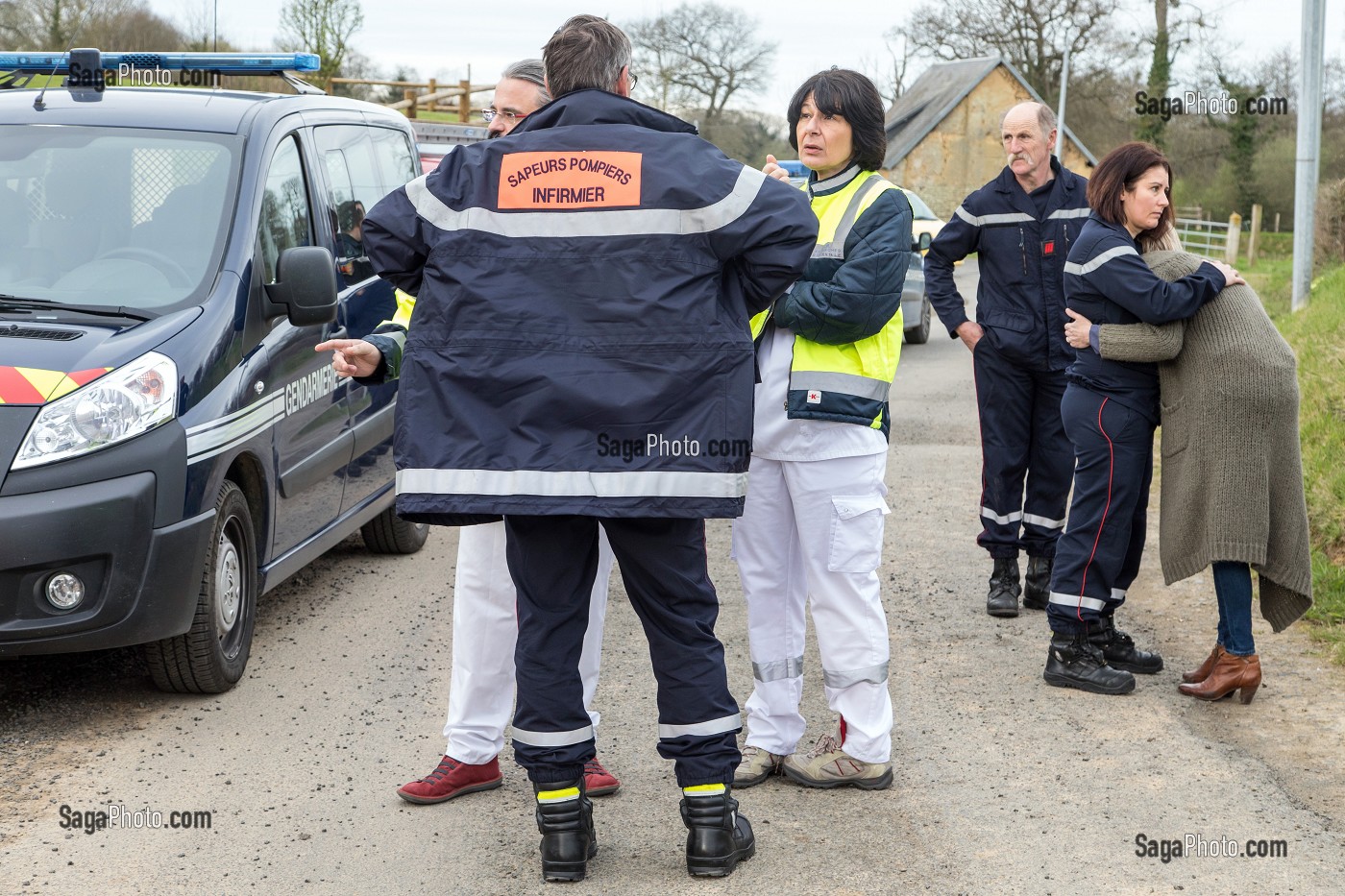 DEPART SUR LA COMMUNE D'HOCQUIGNY POUR UN SUICIDE D'UN JEUNE HOMME DE 19 ANS PAR ARME A FEU, CENTRE DE SECOURS PRINCIPAL DE GRANVILLE (50), FRANCE 