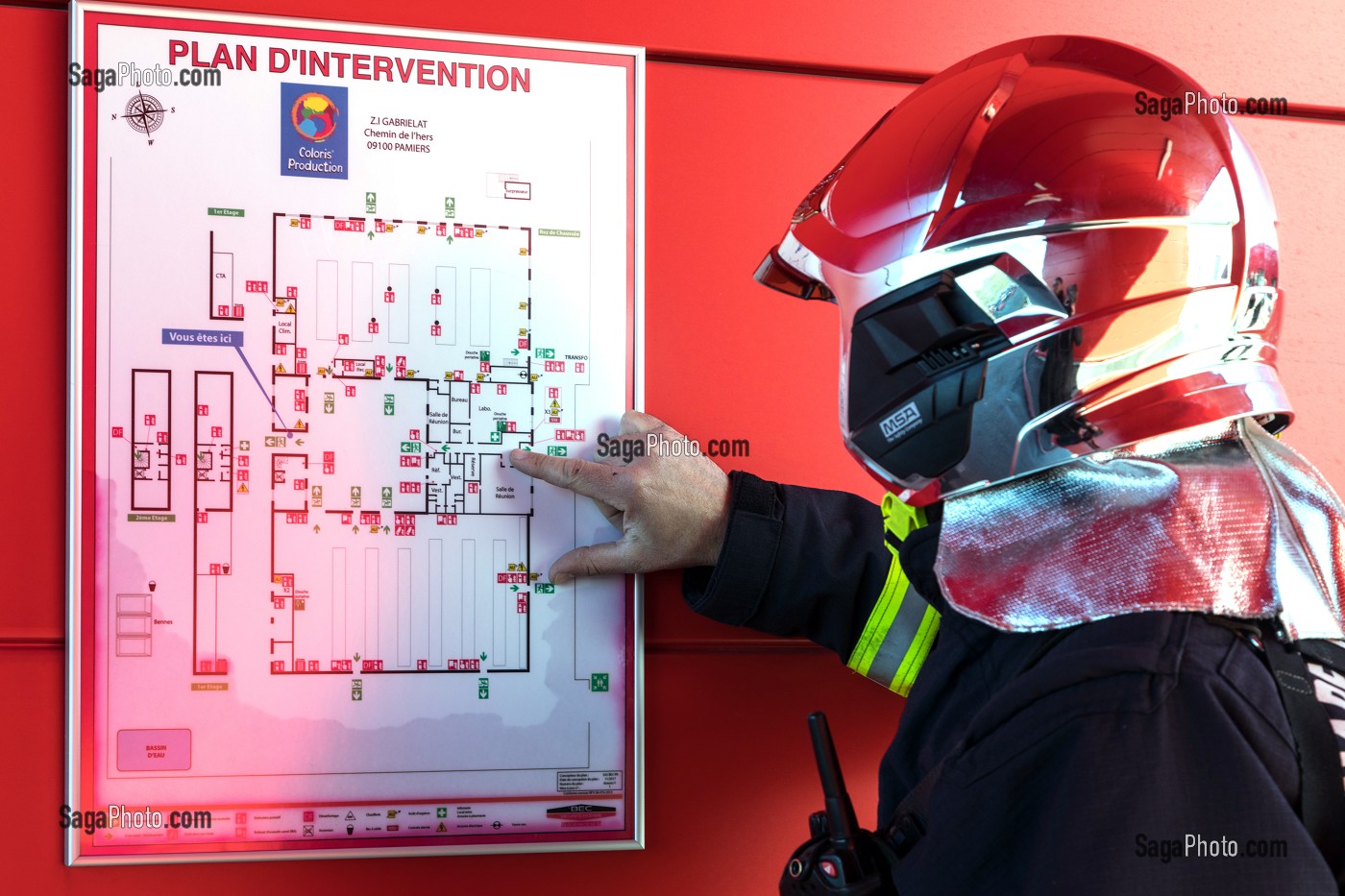 PLAN D'INTERVENTION, EXERCICE INCENDIE DANS L'ENTREPRISE DE COLORANT COLORIS GLOBAL COLORING CONCEPT, SAPEURS-POMPIERS DU CENTRE DE SECOURS DU VAL D'ARIEGE, PAMIERS (09), FRANCE 