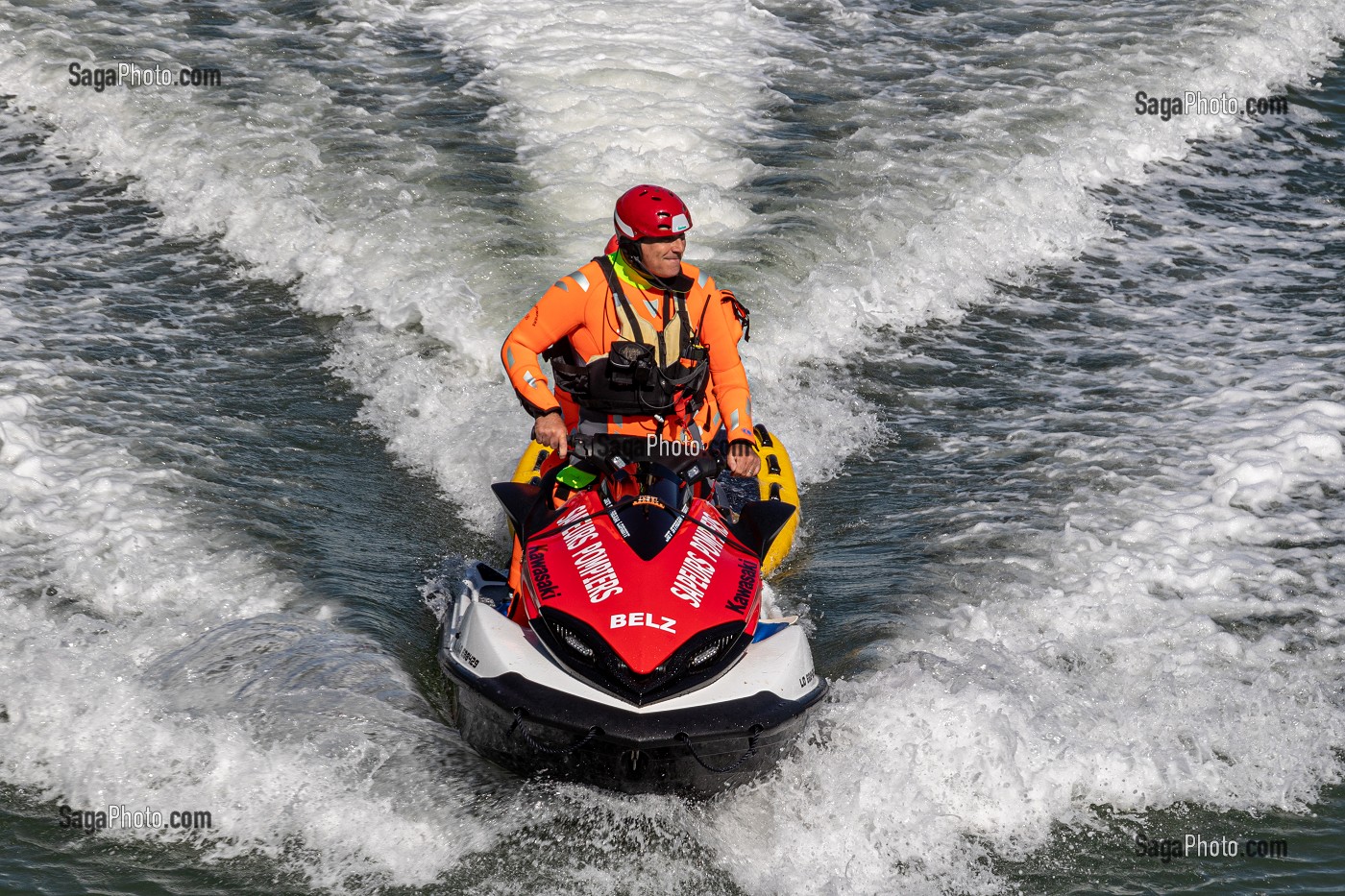 SCOOTER DES MERS POUR LE SECOURS AQUATIQUE DES SAPEURS-POMPIERS, VANNES, MORBIHAN, FRANCE 