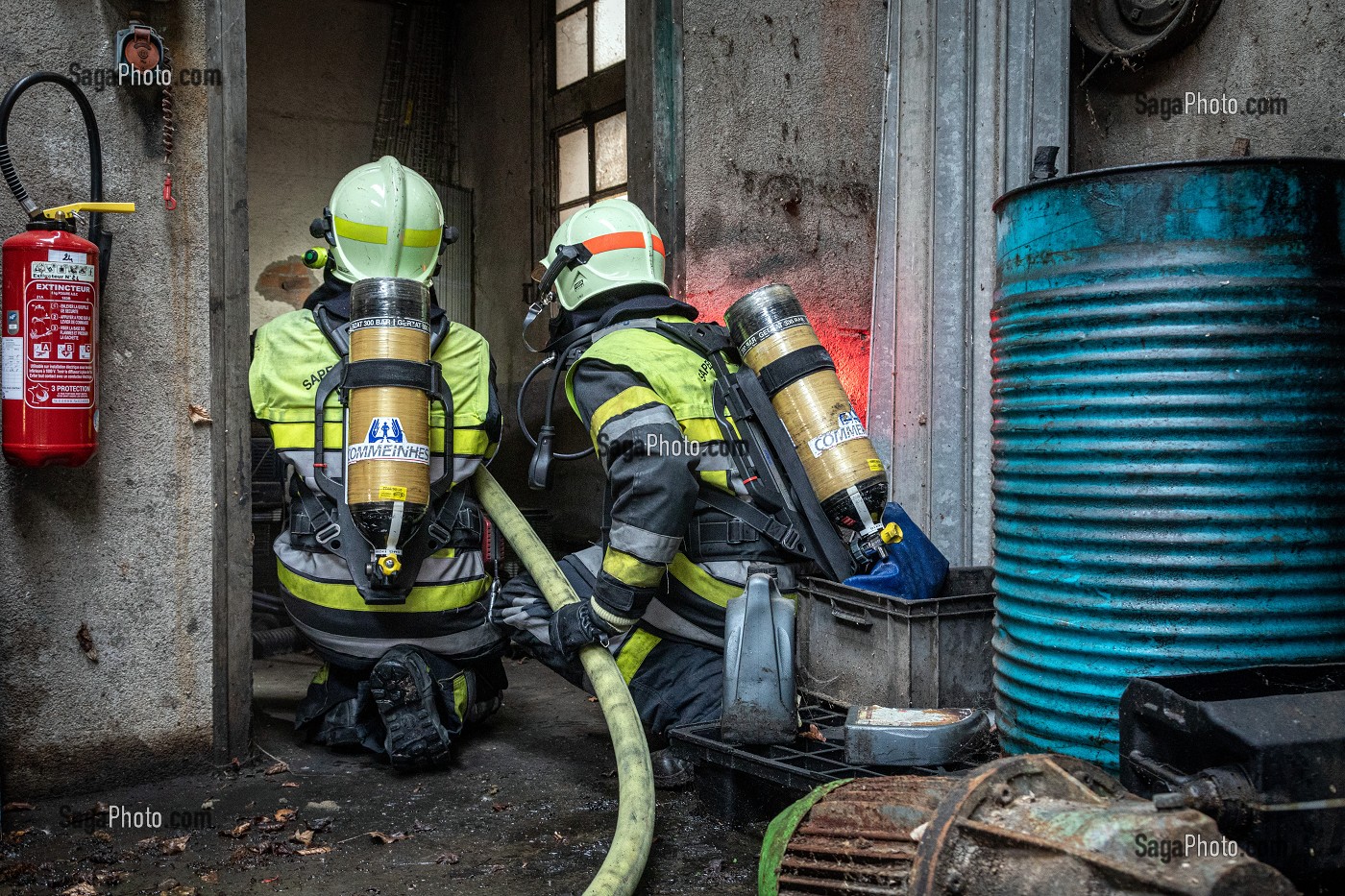 MANOEUVRE INCENDIE DANS UN SILO DESAFFECTE, SAPEURS-POMPIERS DU CENTRE DE SECOURS PRINCIPAL (CSP), AUXERRE, YONNE, FRANCE 