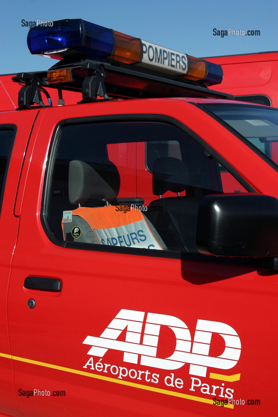 SERVICE D'INCENDIE ET DE SECOURS DE L'AEROPORT DE ROISSY CHARLE DE GAULLE, FRANCE 