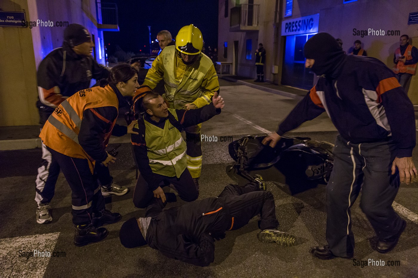 SAPEURS POMPIERS POLICE VIOLENCE URBAINE 