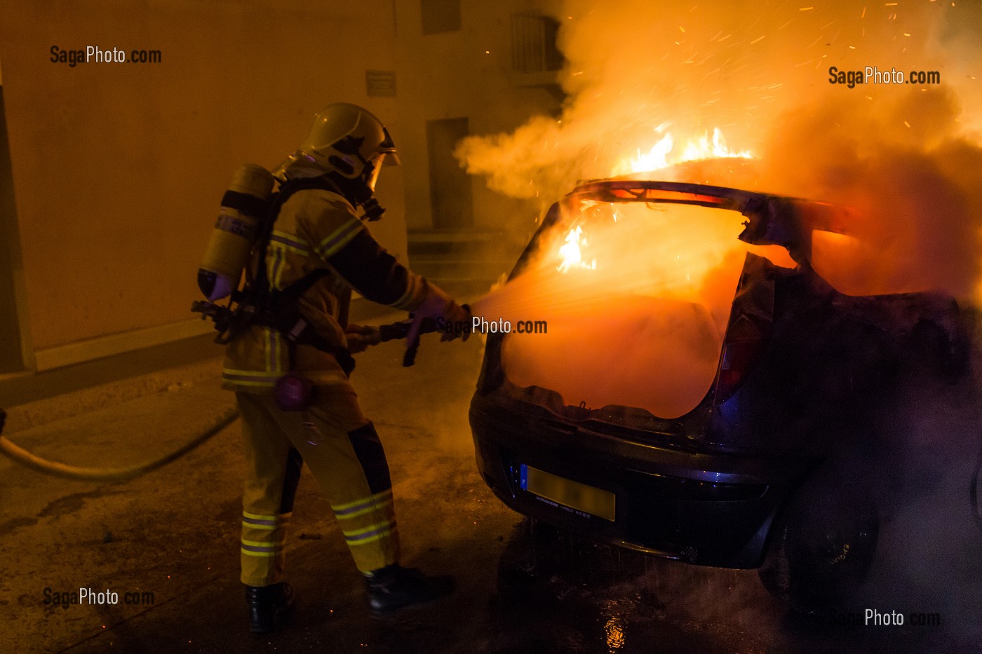 SAPEURS POMPIERS POLICE VIOLENCE URBAINE 