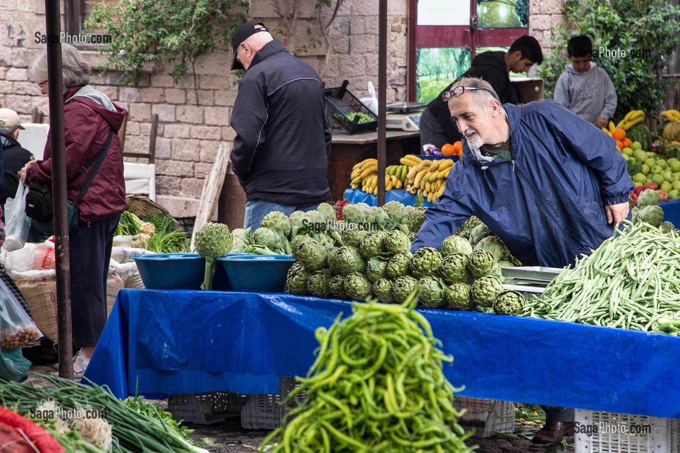 ETALAGE DE FRUITS ET LEGUMES, MARCHE ALIMENTAIRE DE NAMIK KEMAL, CUNDA ALIBEY, RIVIERA DES OLIVIERS, NORD D’IZMIR, TURQUIE 