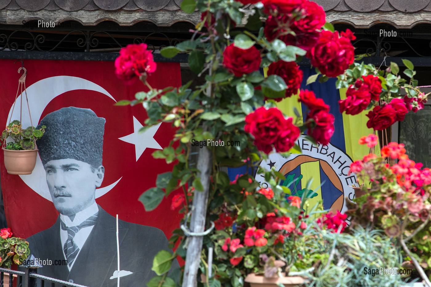 PORTRAIT DU FONDATEUR DE LA TURQUIE MUSTAPHA KEMAL ATATURK, NAMIK KEMAL, CUNDA ALIBEY, RIVIERA DES OLIVIERS, NORD D’IZMIR, TURQUIE 