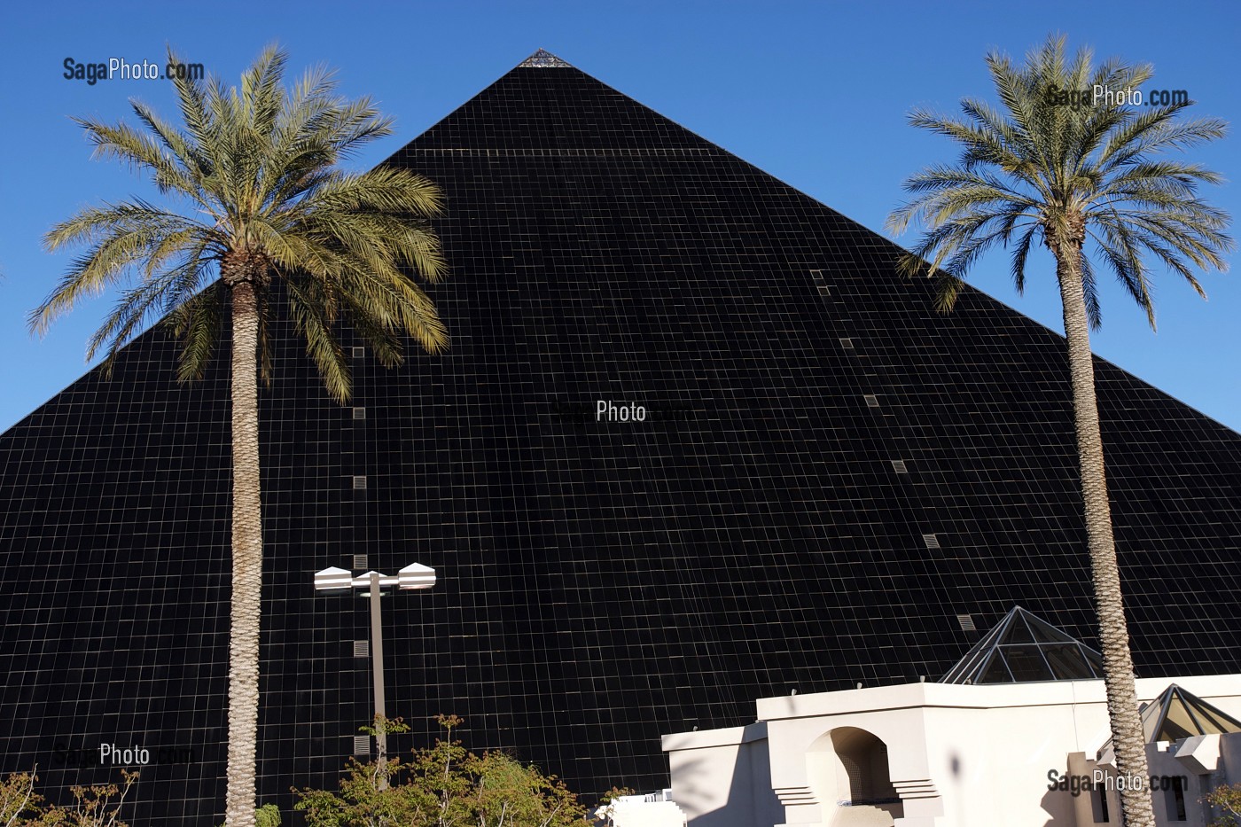 PYRAMIDE DE L'HOTEL LUXOR, STRIP, LAS VEGAS, NEVADA, ETATS-UNIS, AMERIQUE, USA 