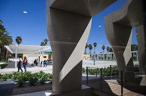 FACADE MODERNE DU MUSEE COCTEAU, MENTON, ALPES-MARITIMES (06), FRANCE 
