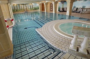 LE SPA, PARMI LES PLUS BEAUX D'EUROPE, HOTEL RESTAURANT 'LA FERME SAINT-SIMEON', HONFLEUR, CALVADOS (14), NORMANDIE, FRANCE 