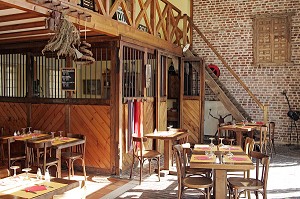 CREPERIE 'LES PIEDS DANS L'HERBE', HONFLEUR, CALVADOS (14), NORMANDIE, FRANCE 