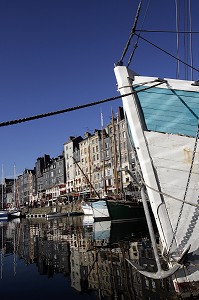 LE VIEUX BASSIN, PORT DE HONFLEUR, CALVADOS (14), NORMANDIE, FRANCE 